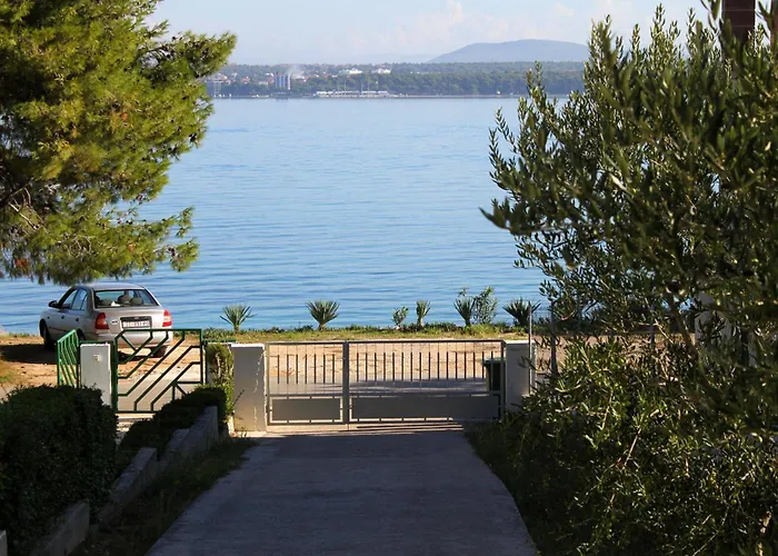 By The Sea Tkon, Pasman - 8297