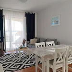 By The Sea Tkon, Pasman - 8297 דירה