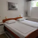 By The Sea Tkon, Pasman - 8297 Apartment *